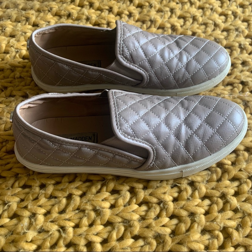 Steve Madden Slip On Grey/Brown Shoes Size 8